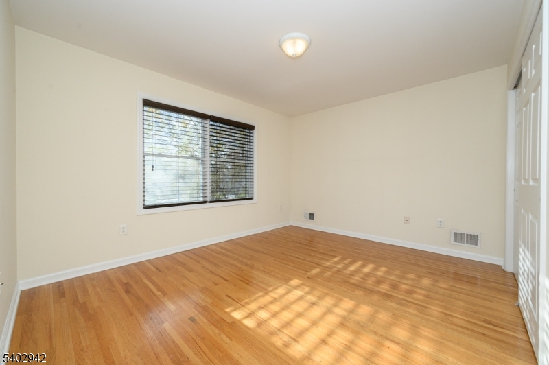 601 St Marks Street Linden, NJ 07036 - Photo 24 of 30