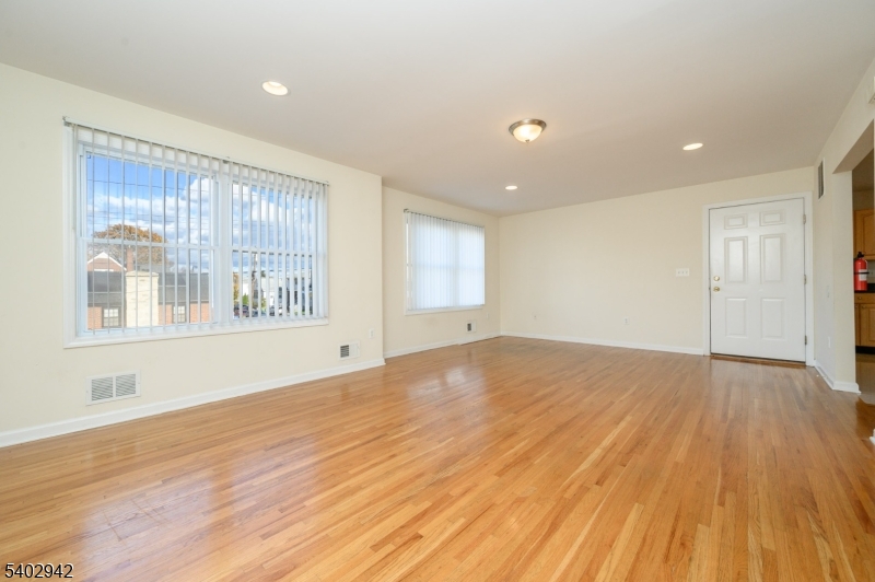 601 St Marks Street Linden, NJ 07036 - Photo 9 of 30