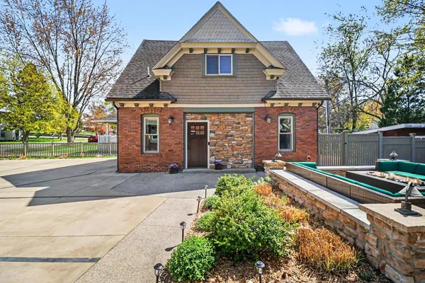 $575,000 | 303 South Courtland Street, Hart, MI 49420