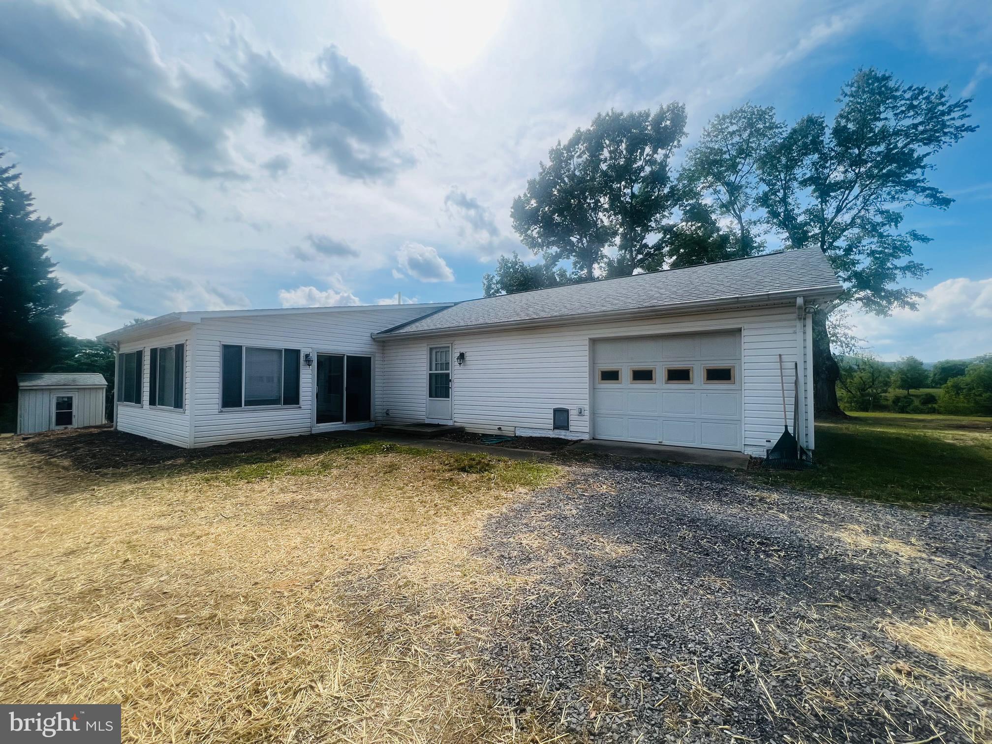 2807 Delaplane Grade Road Delaplane, VA 20144 - Photo 2 of 10 Gallery Image 2