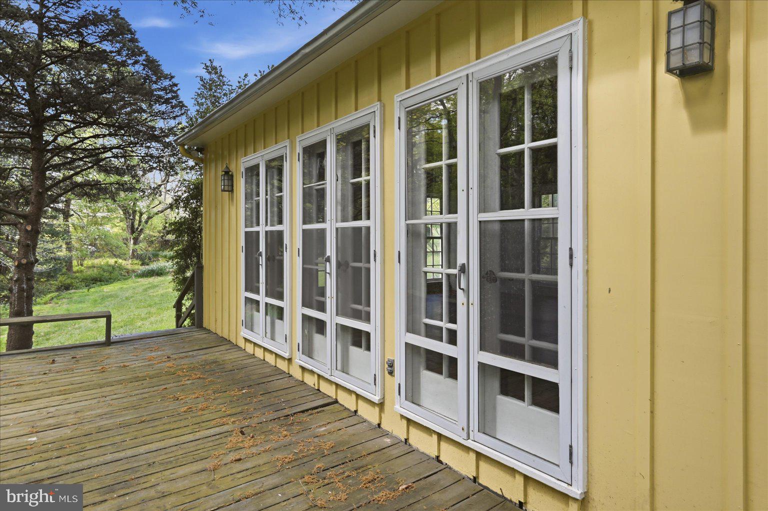 2674 5 Points Road Marshall, VA 20115 - Photo 18 of 72 1975 Great Room Addition w/French/Storm Doors