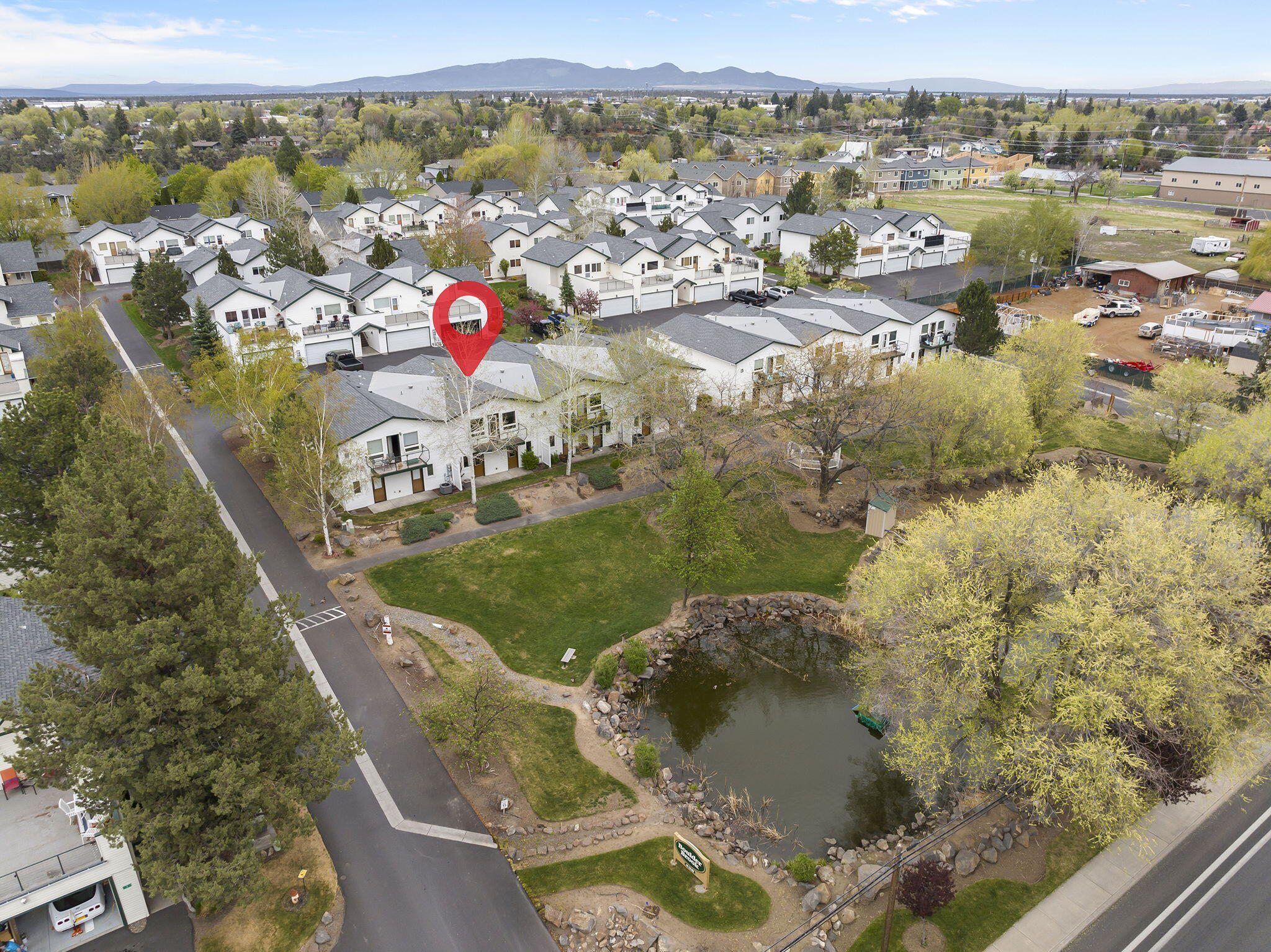 438 Northwest 19th Street, Unit 60 Redmond, OR 97756 - Photo 22 of 32