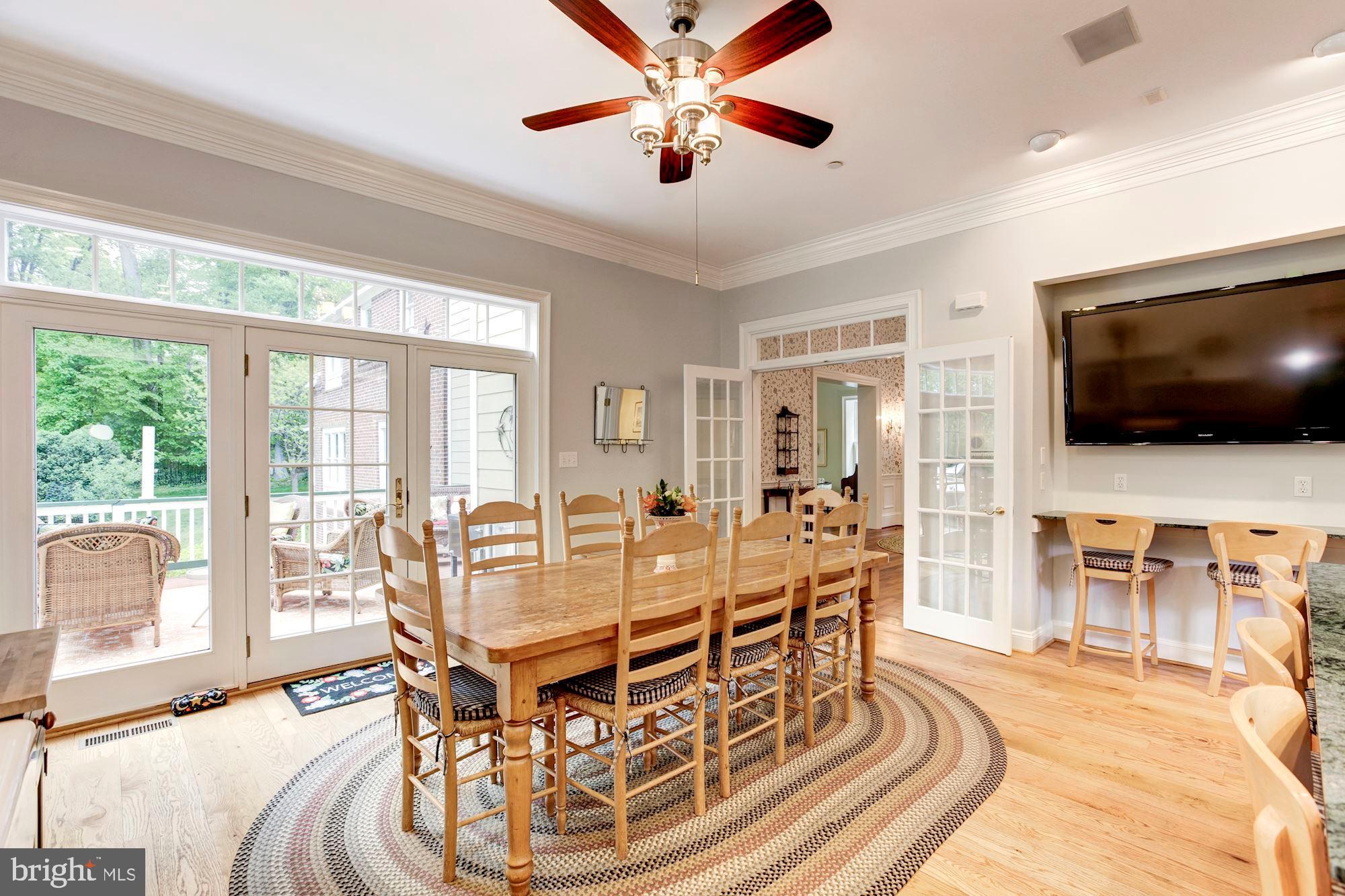9408 Falls Road Potomac, MD 20854 - Photo 16 of 59