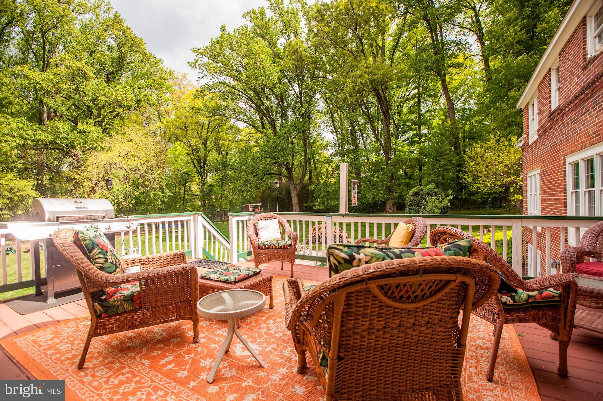 9408 Falls Road Potomac, MD 20854 - Photo 18 of 59