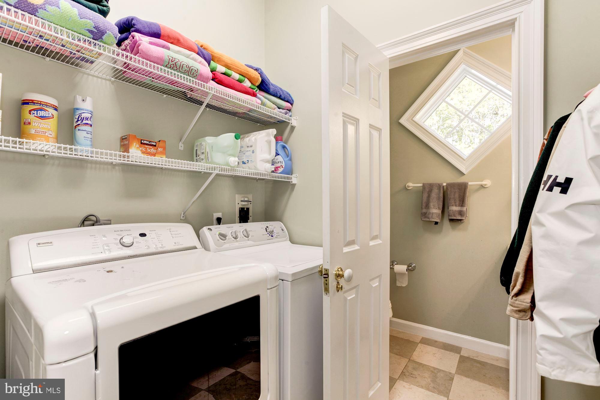 9408 Falls Road Potomac, MD 20854 - Photo 19 of 59