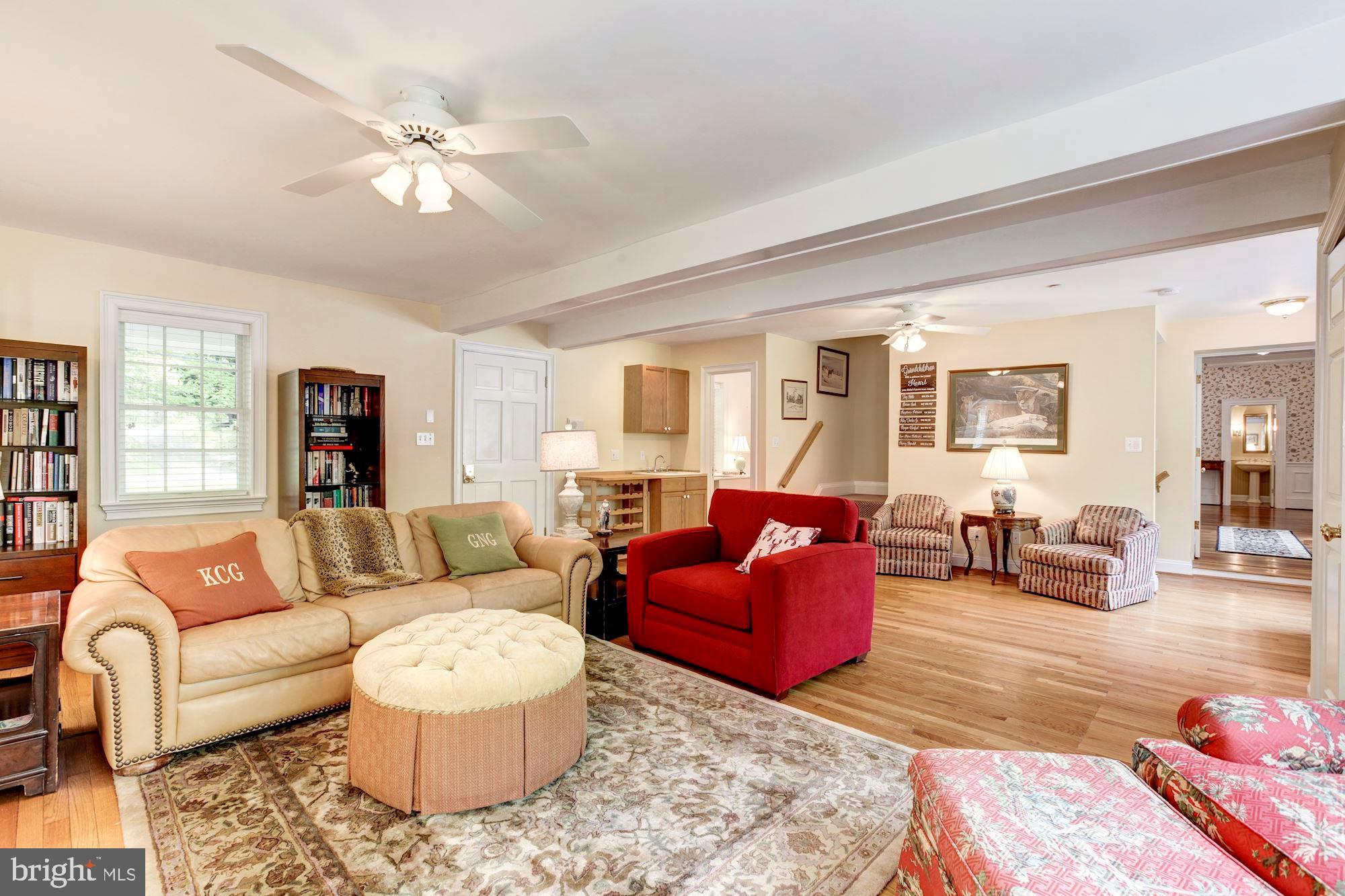 9408 Falls Road Potomac, MD 20854 - Photo 24 of 59