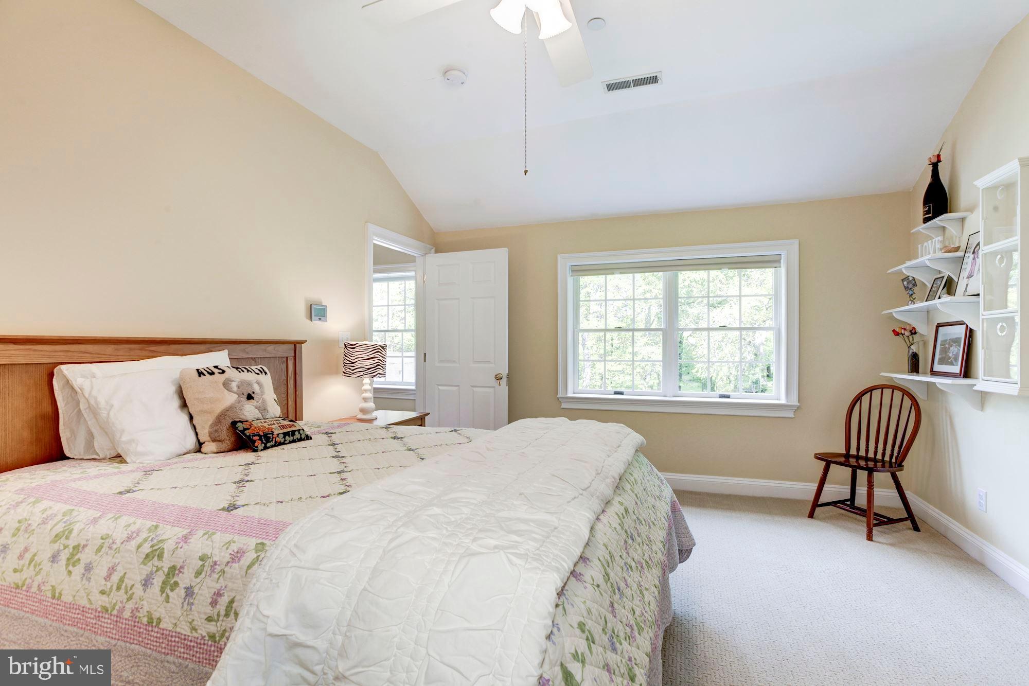 9408 Falls Road Potomac, MD 20854 - Photo 38 of 59