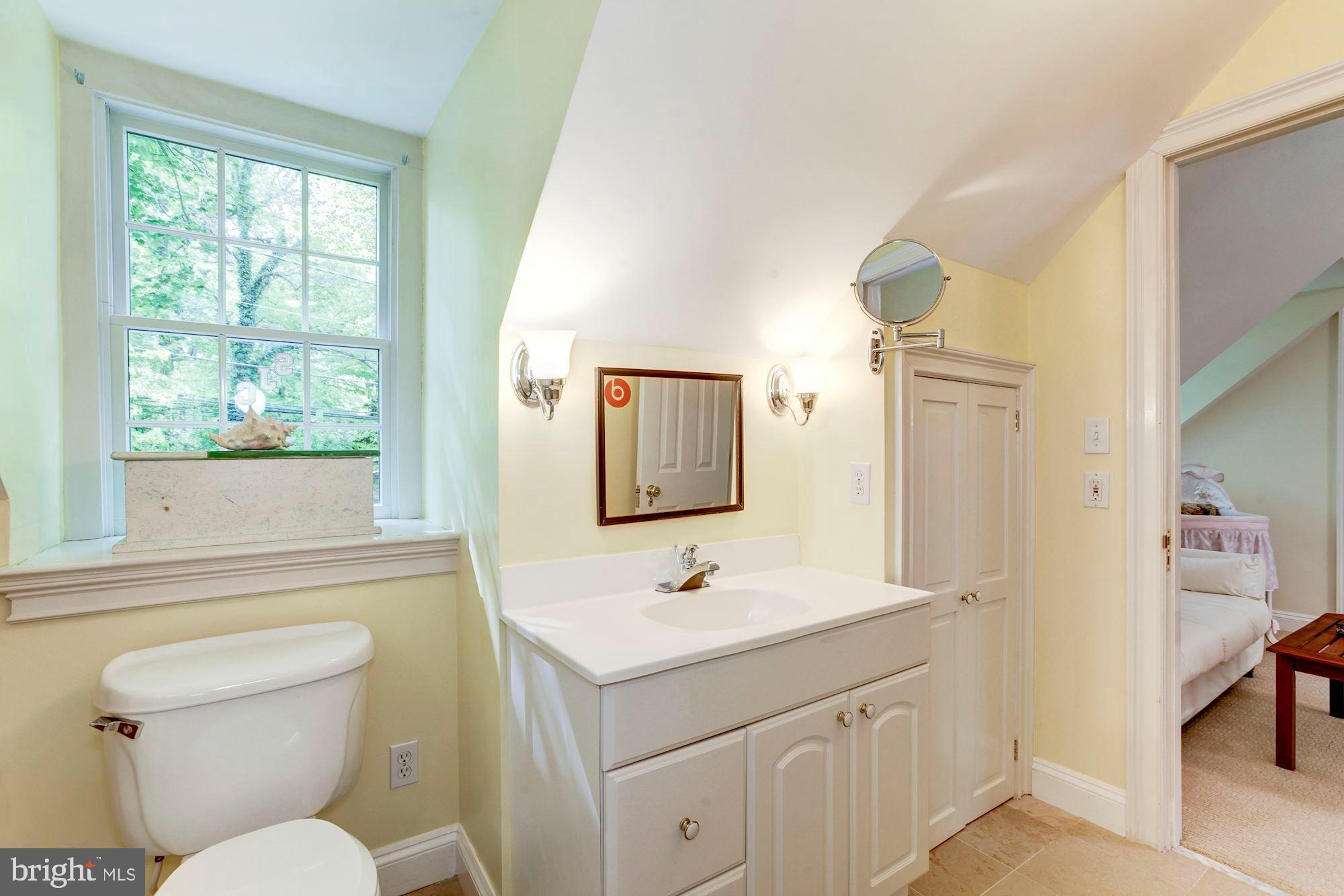 9408 Falls Road Potomac, MD 20854 - Photo 40 of 59