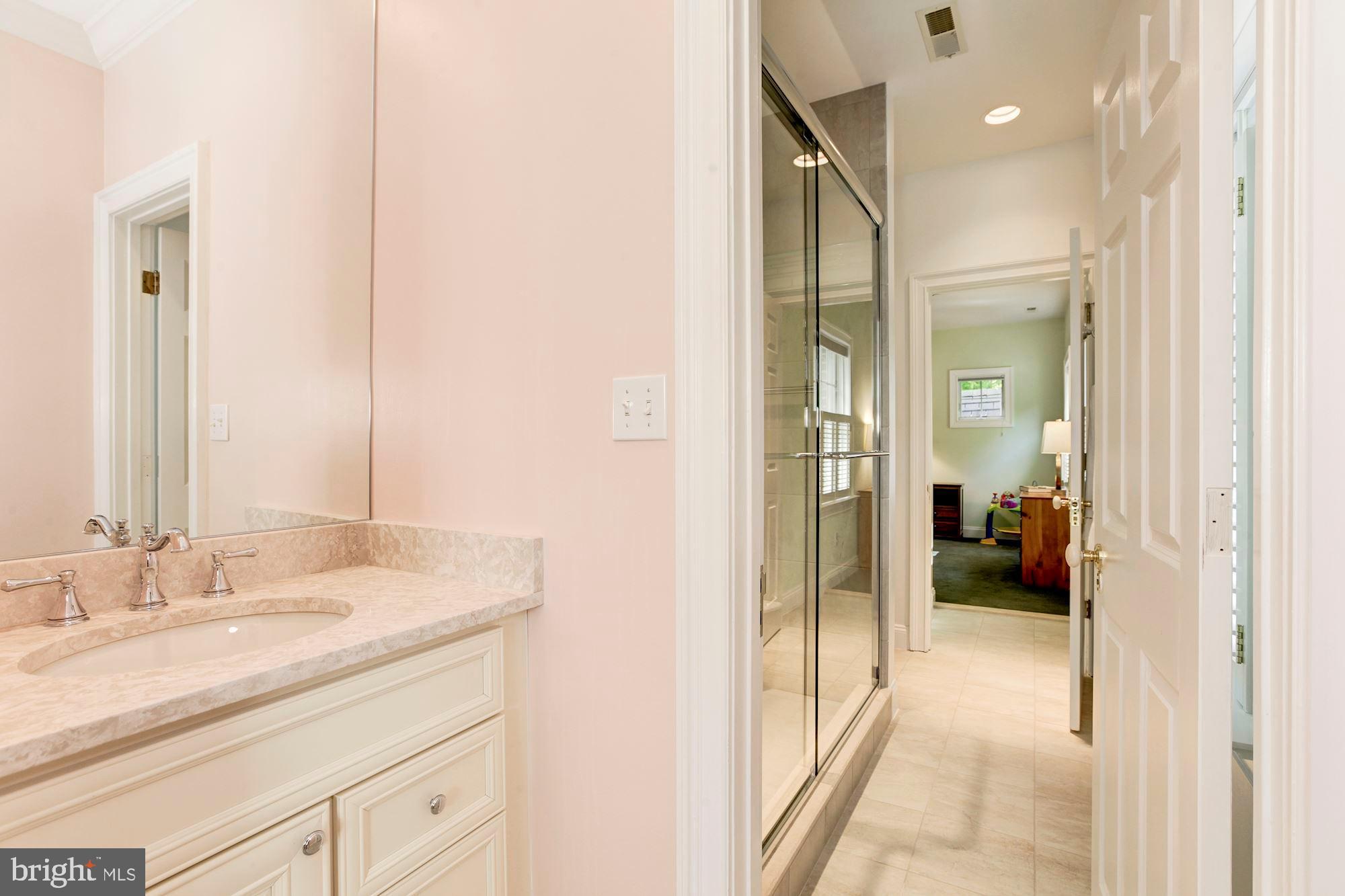 9408 Falls Road Potomac, MD 20854 - Photo 45 of 59