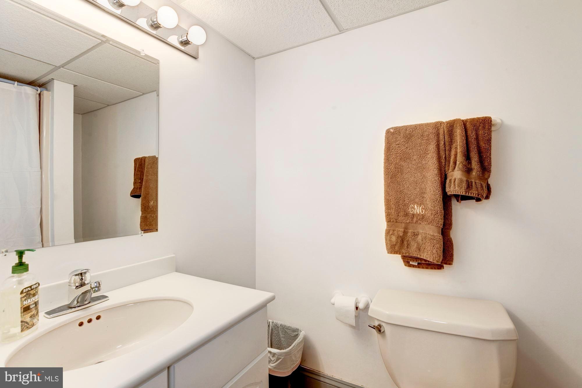 9408 Falls Road Potomac, MD 20854 - Photo 52 of 59