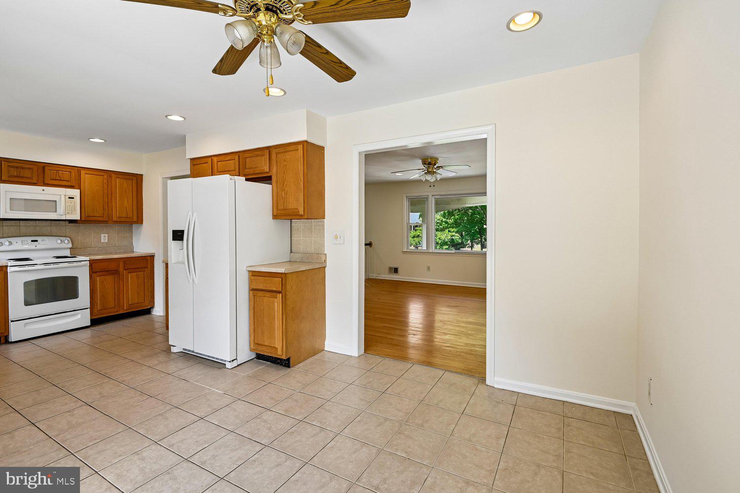 7879 Elizabeth Road Pasadena, MD 21122 - Photo 13 of 36 Dining Room