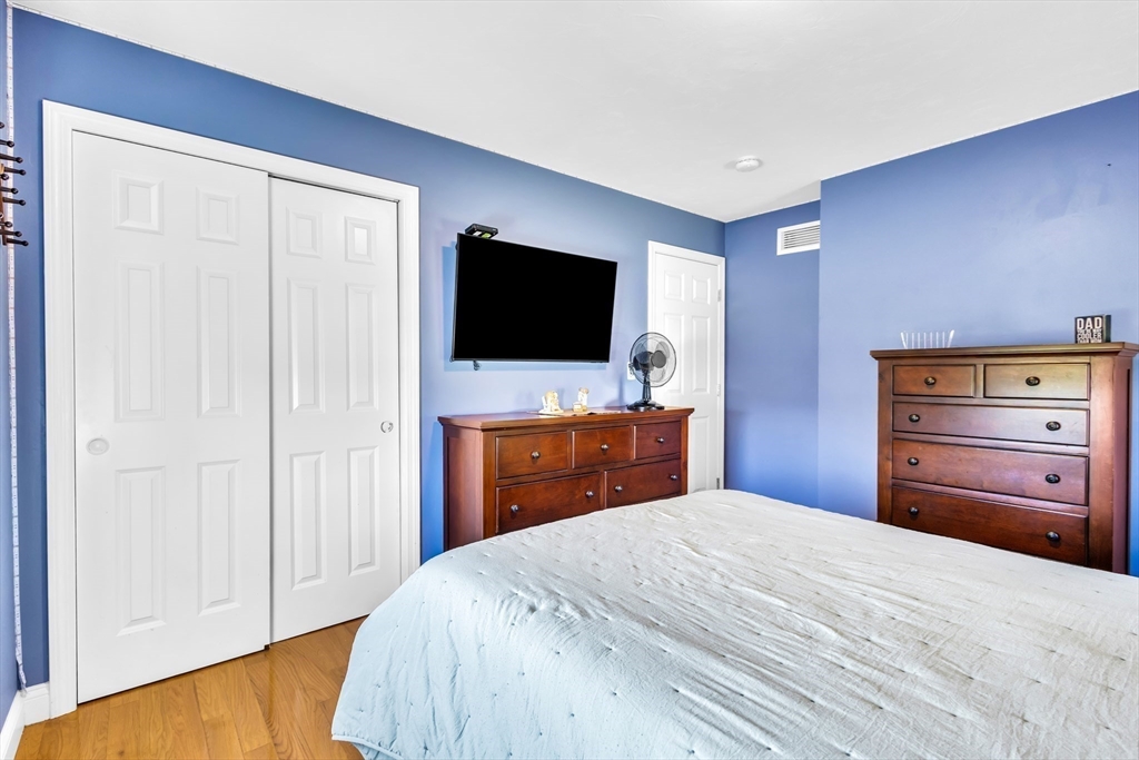 30 Noble Street Dudley, MA 01571 - Photo 15 of 31