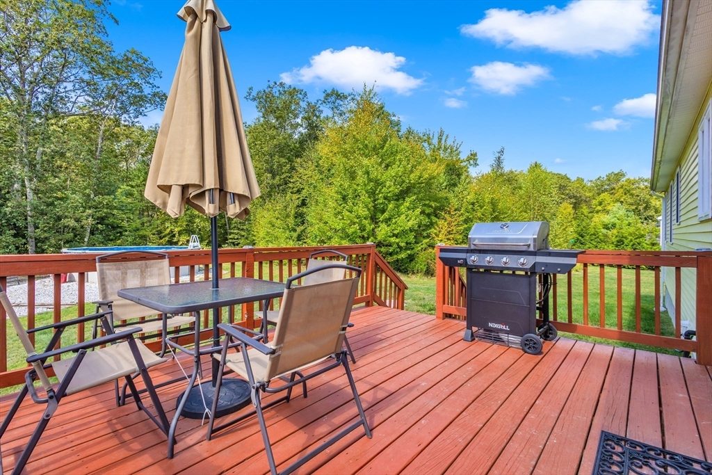 30 Noble Street Dudley, MA 01571 - Photo 26 of 31