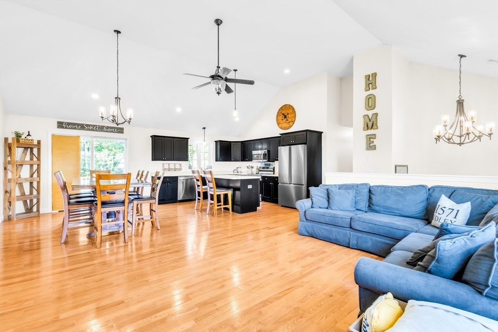 30 Noble Street Dudley, MA 01571 - Photo 4 of 31