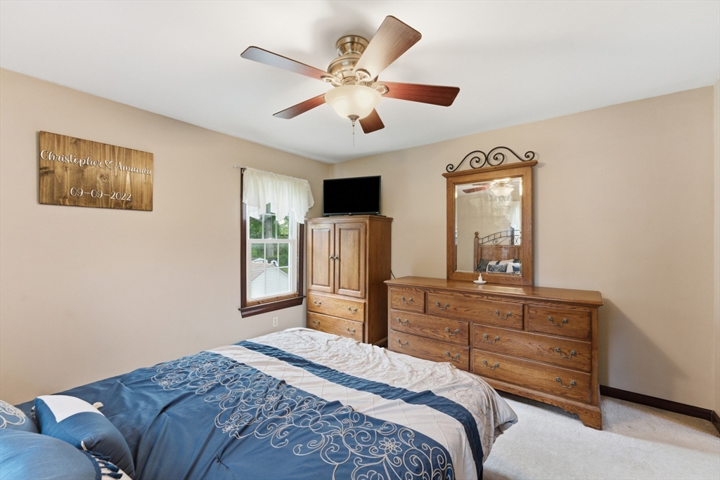 41 Verge Street Springfield, MA 01129 - Photo 25 of 40