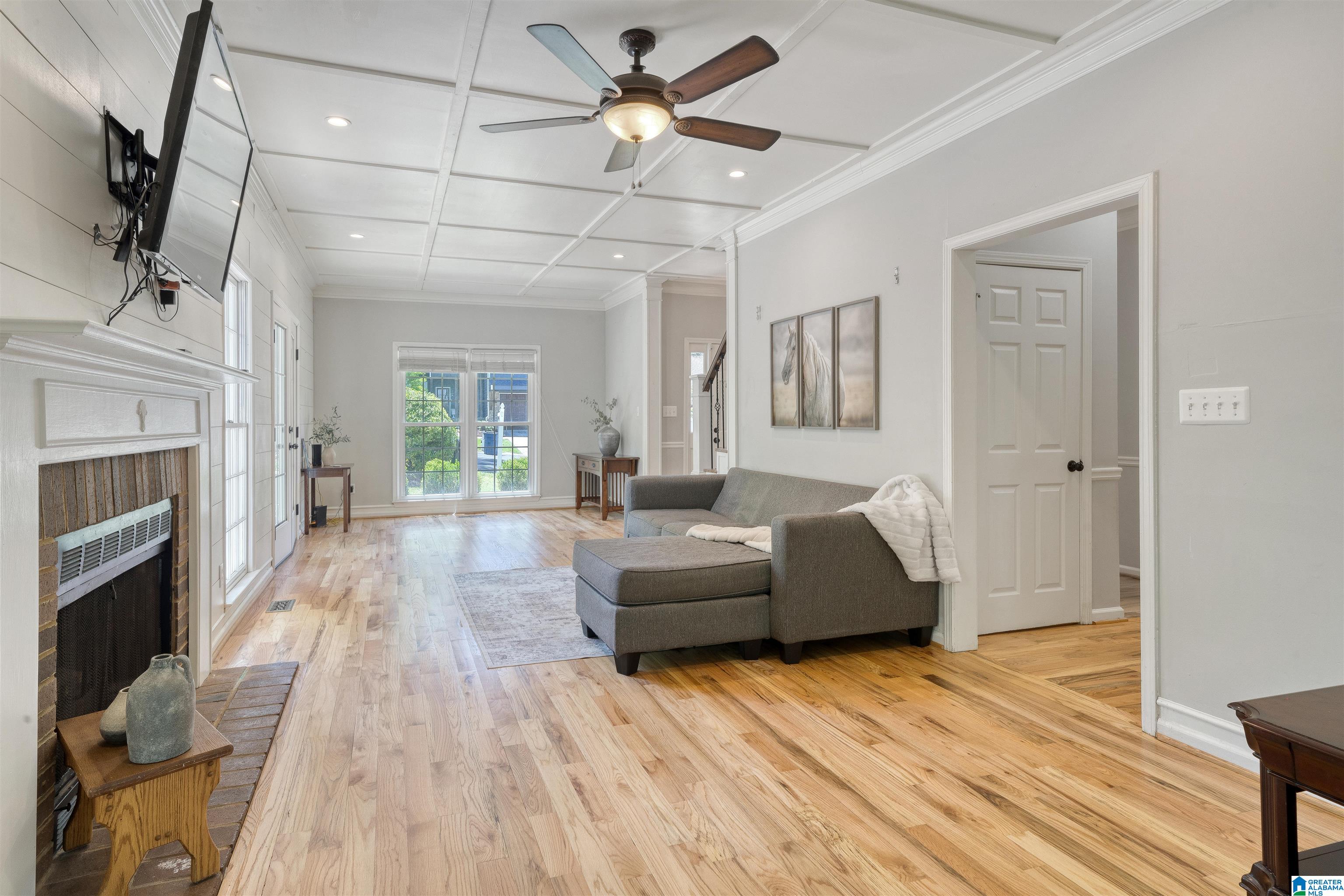 897 Mountain Ridge Drive Birmingham, AL 35209 - Photo 10 of 42