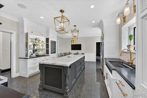 $4,850,000 | 5795 Lindell Boulevard, St. Louis, MO 63112