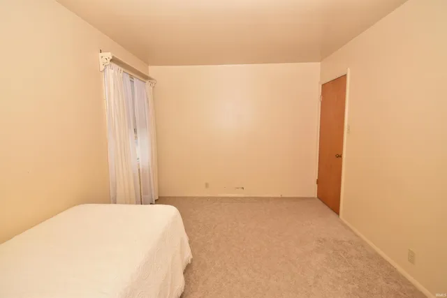 $180,000 | 1117 Whitehall Drive, South Bend, IN 46615