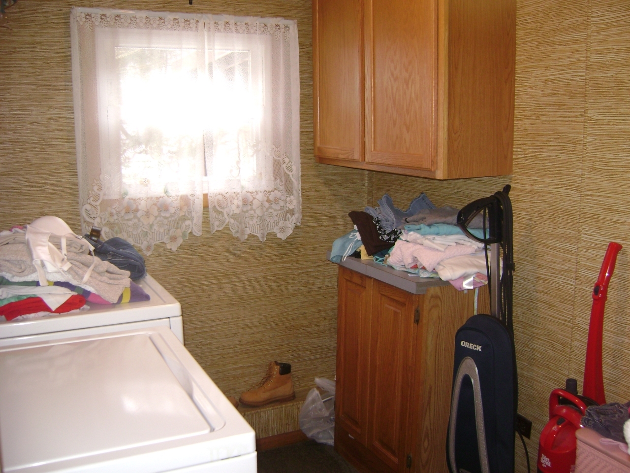 777 Sandmill Road Cheshire, MA 01225 - Photo 4 of 15 Laundry room