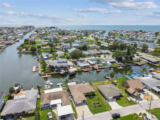 $2,295 | 13909 Berkowitz Avenue, Hudson, FL 34667