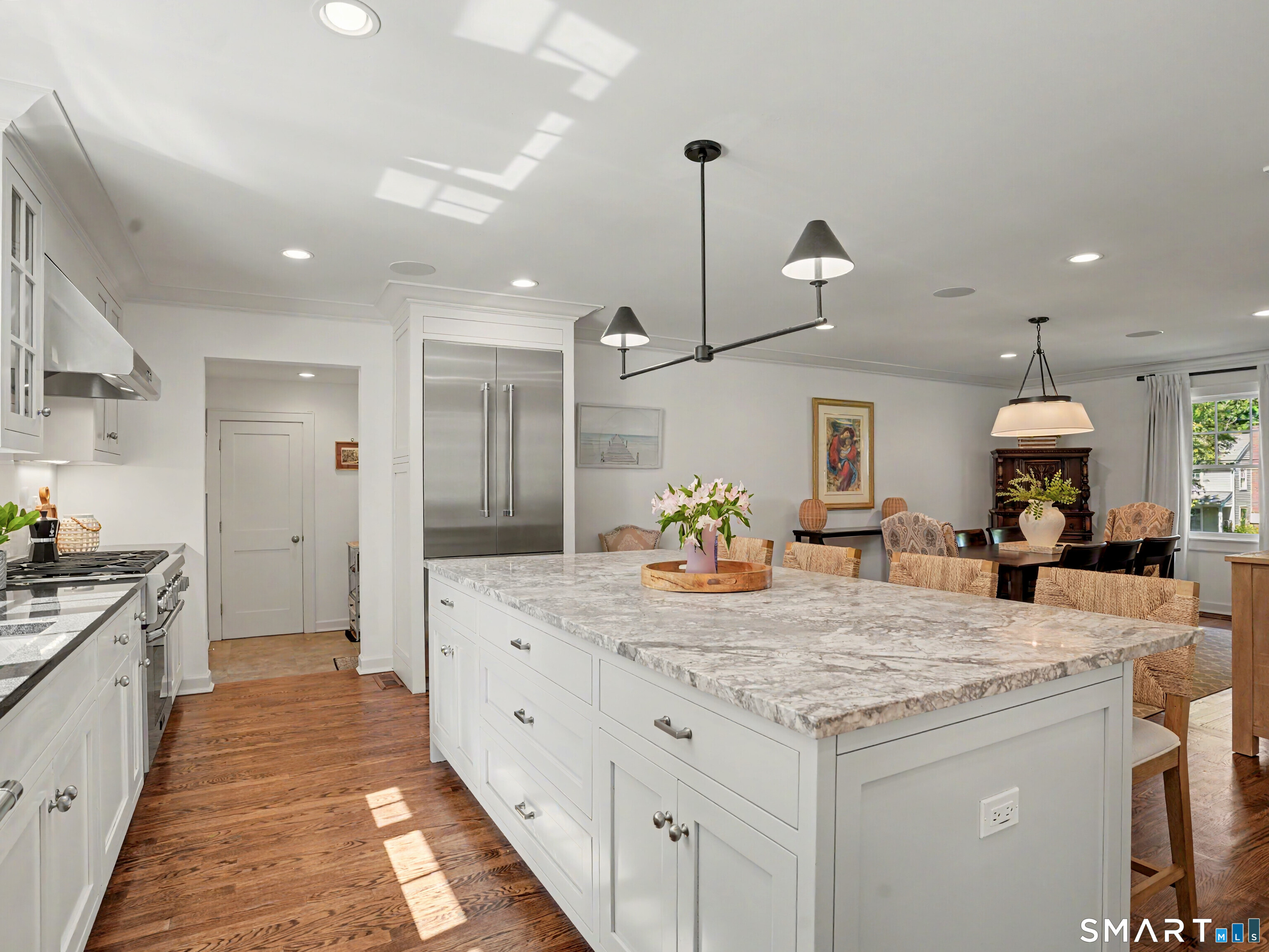 114 Lee Drive Fairfield, CT 06824 - Photo 7 of 36 Gallery Image 7