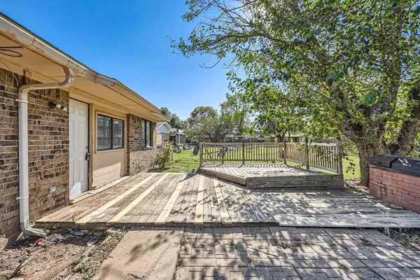 $1,895 | 602 Carl C Senter Street, Forney, TX 75126