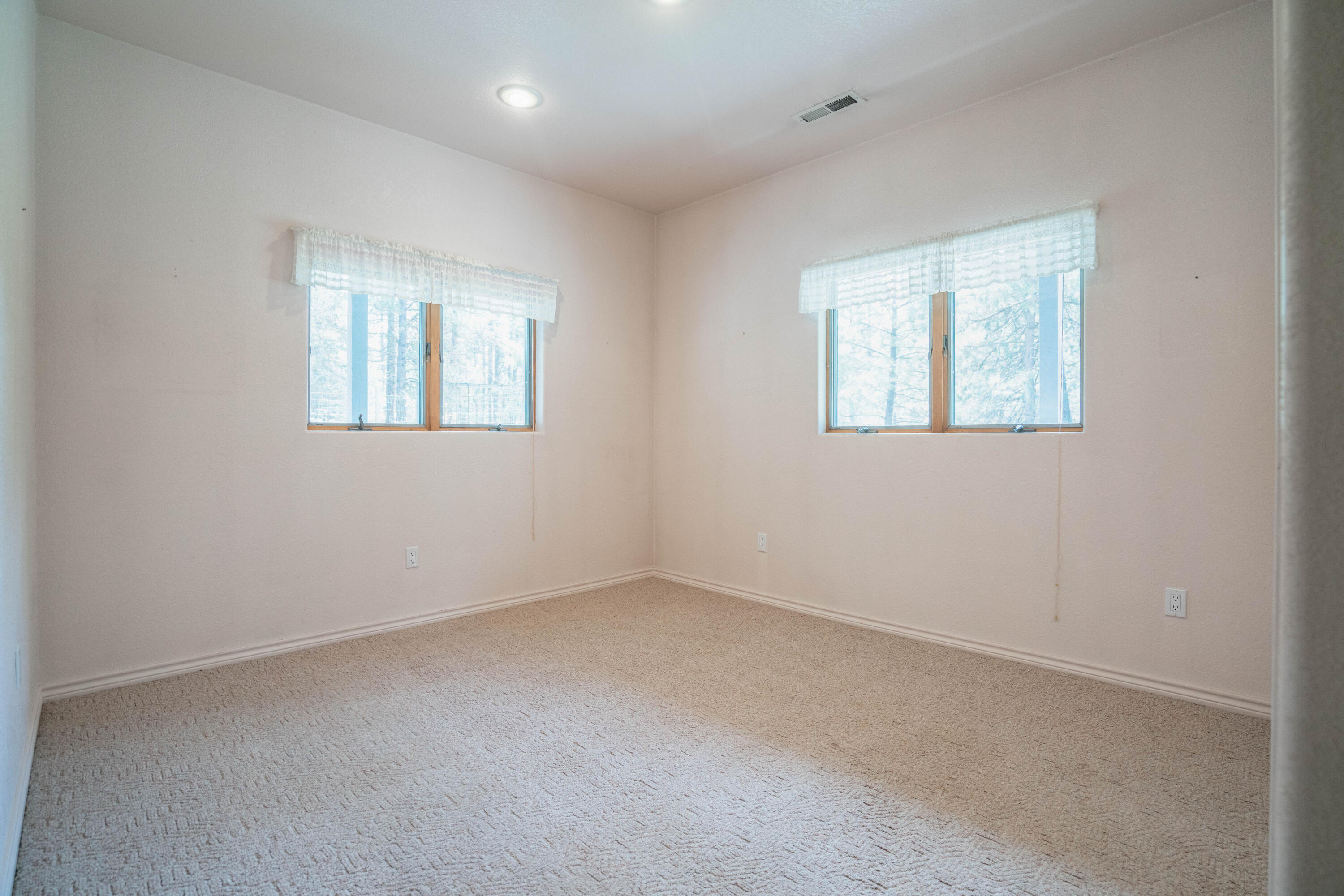 11515 Old Fort Road Klamath Falls, OR 97601 - Photo 36 of 57 29