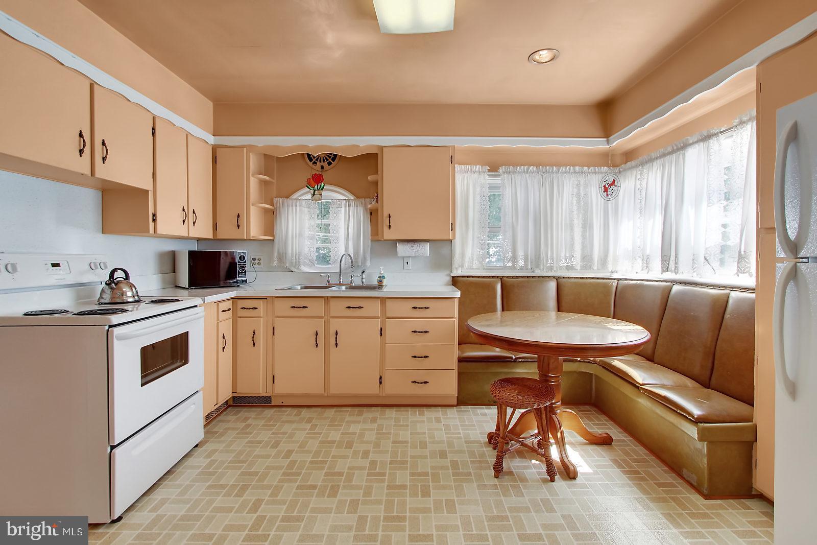 161 Country Club Road Red Lion, PA 17356 - Photo 8 of 26