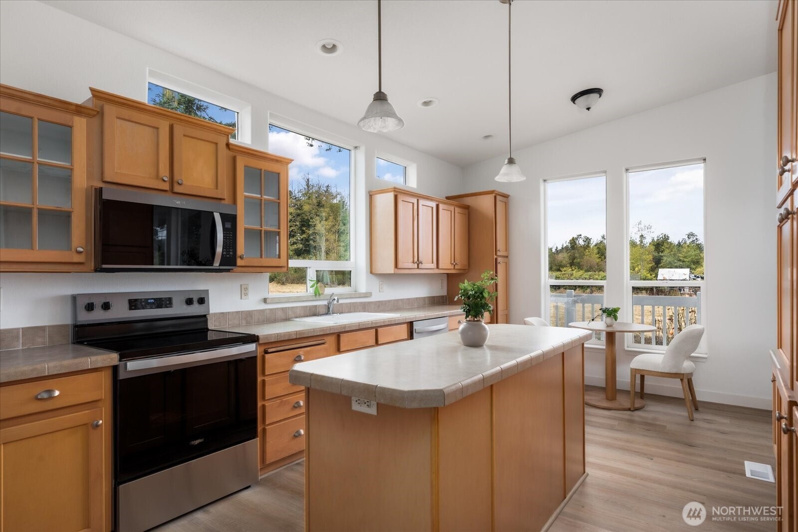 162 West Frostad Road Oak Harbor, WA 98277 - Photo 7 of 34 Gallery Image 7
