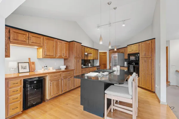 $589,900 | 1688 Chatham Avenue, Arden Hills, MN 55112