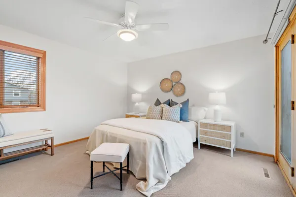 $589,900 | 1688 Chatham Avenue, Arden Hills, MN 55112