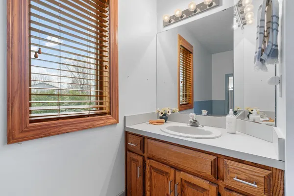 $589,900 | 1688 Chatham Avenue, Arden Hills, MN 55112