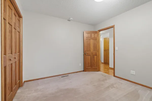 $589,900 | 1688 Chatham Avenue, Arden Hills, MN 55112