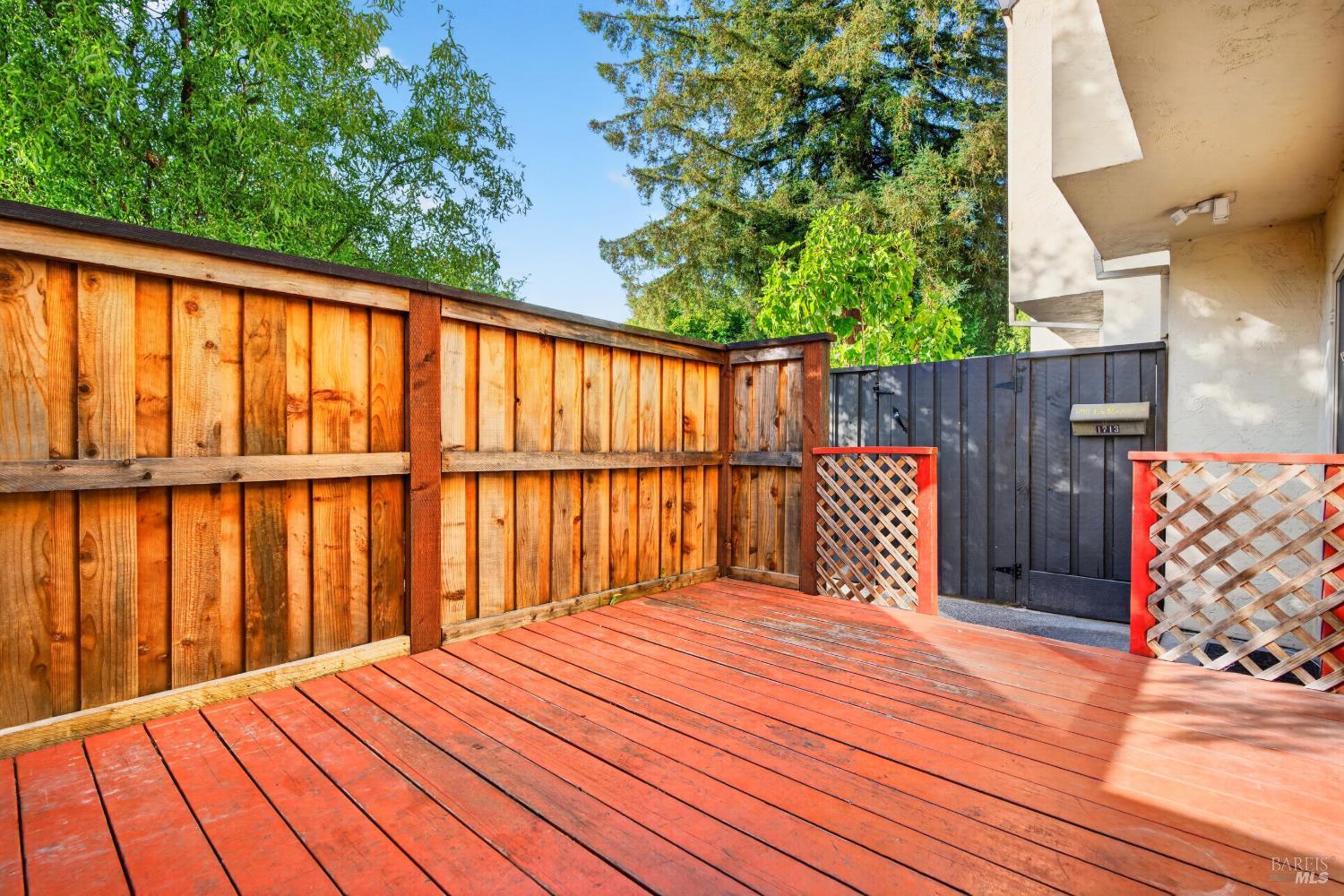 1713 Las Pravadas Court Santa Rosa, CA 95409 - Photo 30 of 32