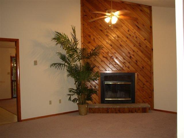 133 Timber Hill Road Henryville, PA 18332 - Photo 7 of 8 Living Room