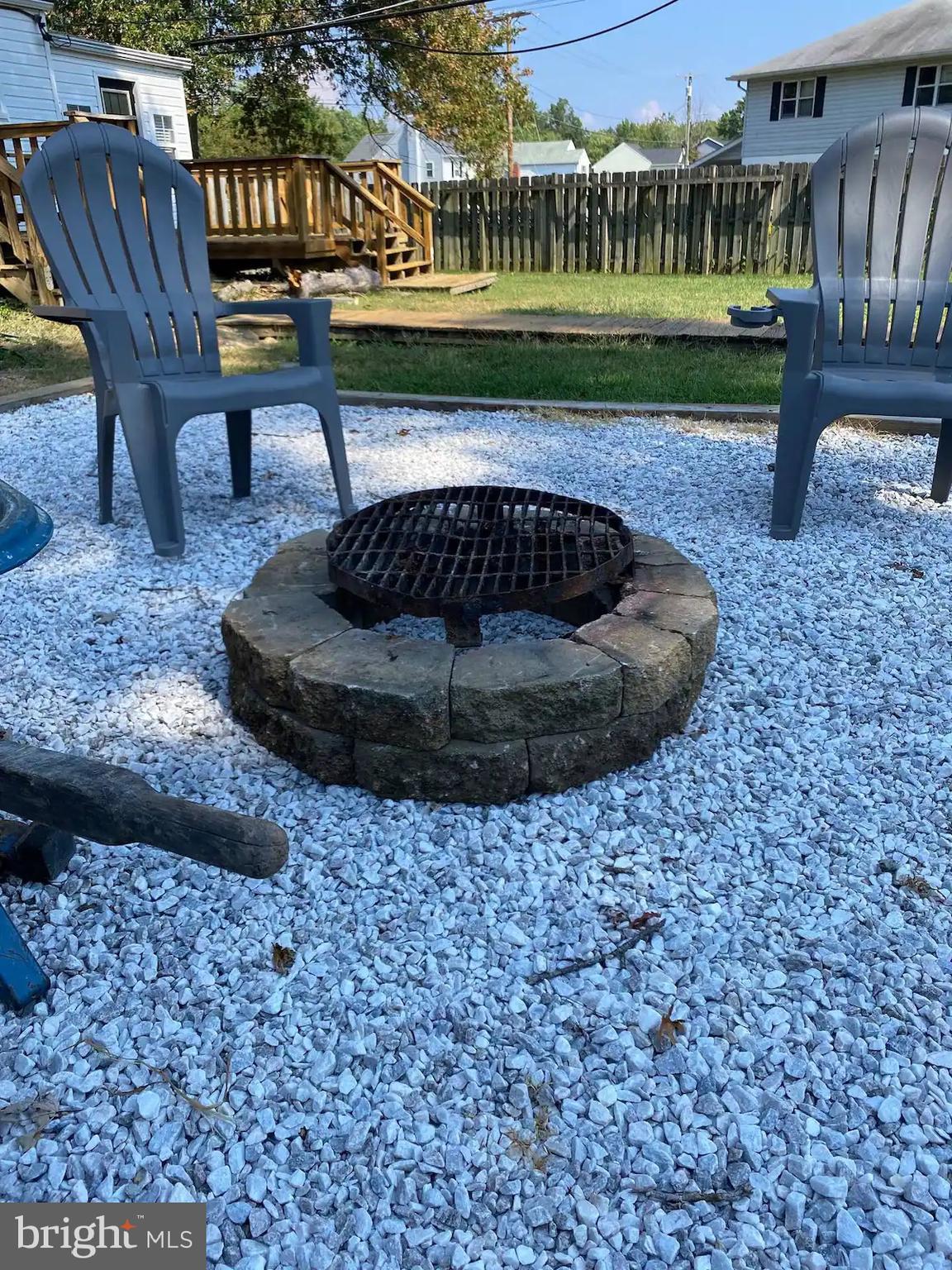 301 Beverley Place Edgewater, MD 21037 - Photo 29 of 44 Backyard firepit