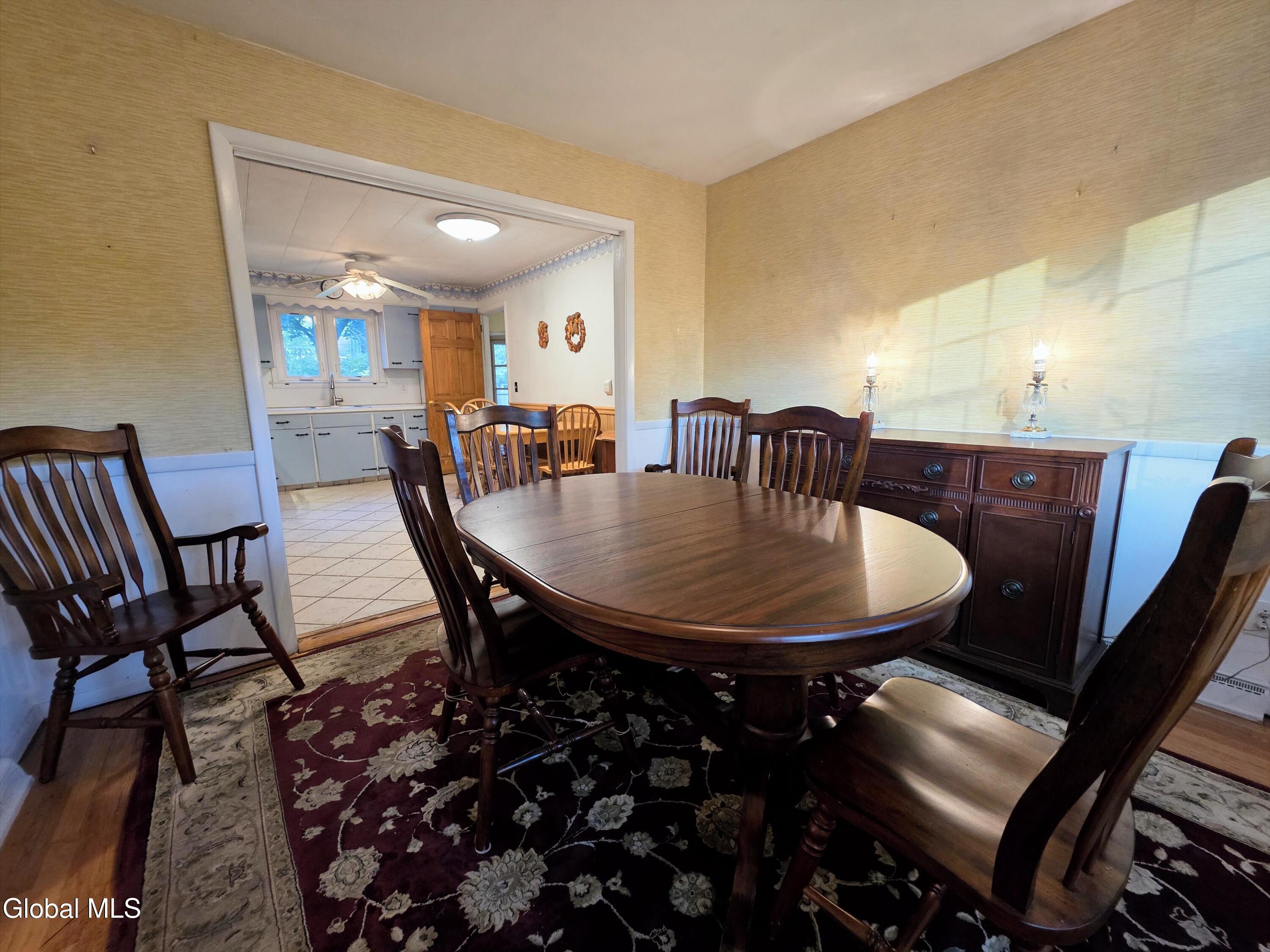 5 Salisbury Road Bethlehem, NY 12054 - Photo 12 of 40 20250723_192901