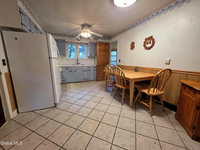 $424,900 | 5 Salisbury Road, Bethlehem, NY 12054