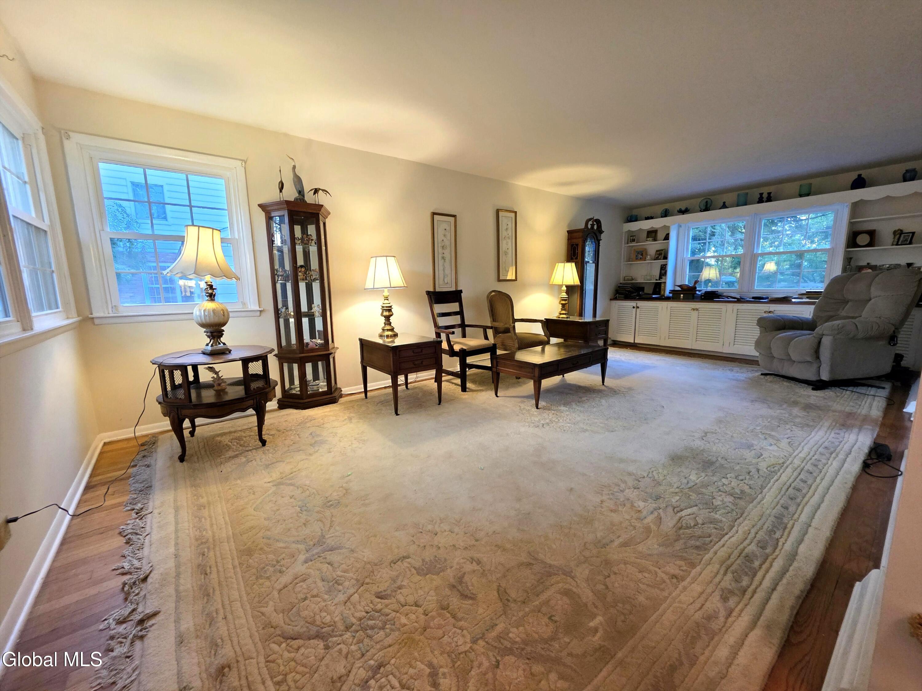 5 Salisbury Road Bethlehem, NY 12054 - Photo 18 of 40 20250723_193419