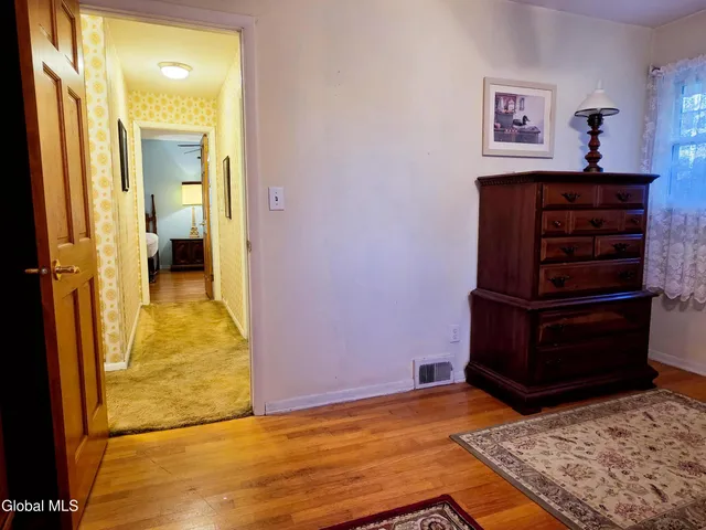 $424,900 | 5 Salisbury Road, Bethlehem, NY 12054