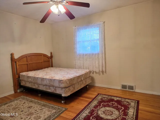 $424,900 | 5 Salisbury Road, Bethlehem, NY 12054