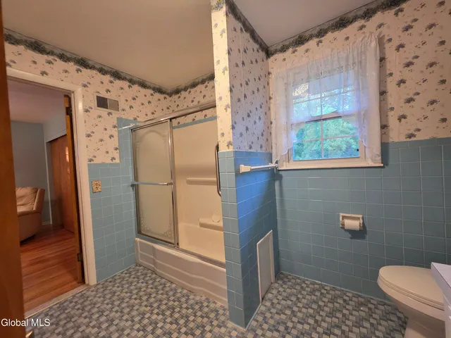 $424,900 | 5 Salisbury Road, Bethlehem, NY 12054