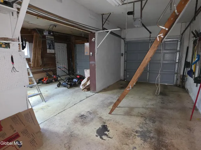 $424,900 | 5 Salisbury Road, Bethlehem, NY 12054