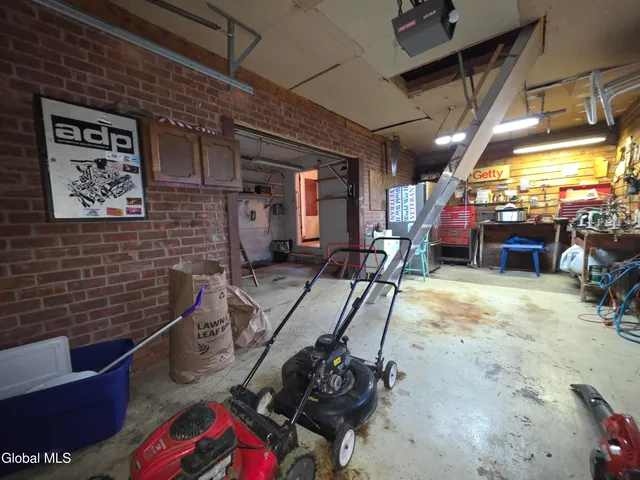 $424,900 | 5 Salisbury Road, Bethlehem, NY 12054