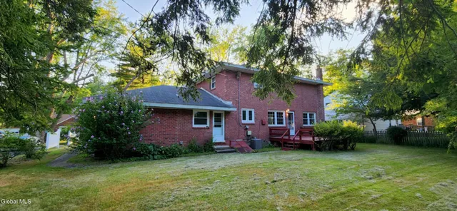 $424,900 | 5 Salisbury Road, Bethlehem, NY 12054