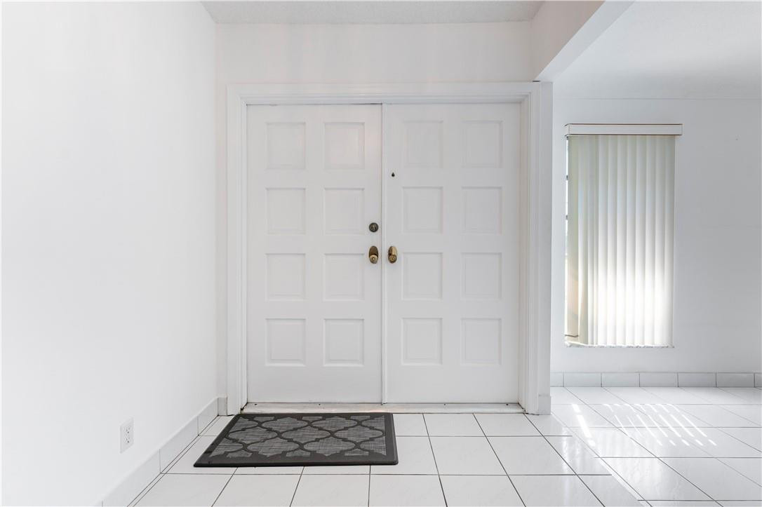 601 Northwest 12th Avenue Boca Raton, FL 33486 - Photo 5 of 27 a view of an empty room