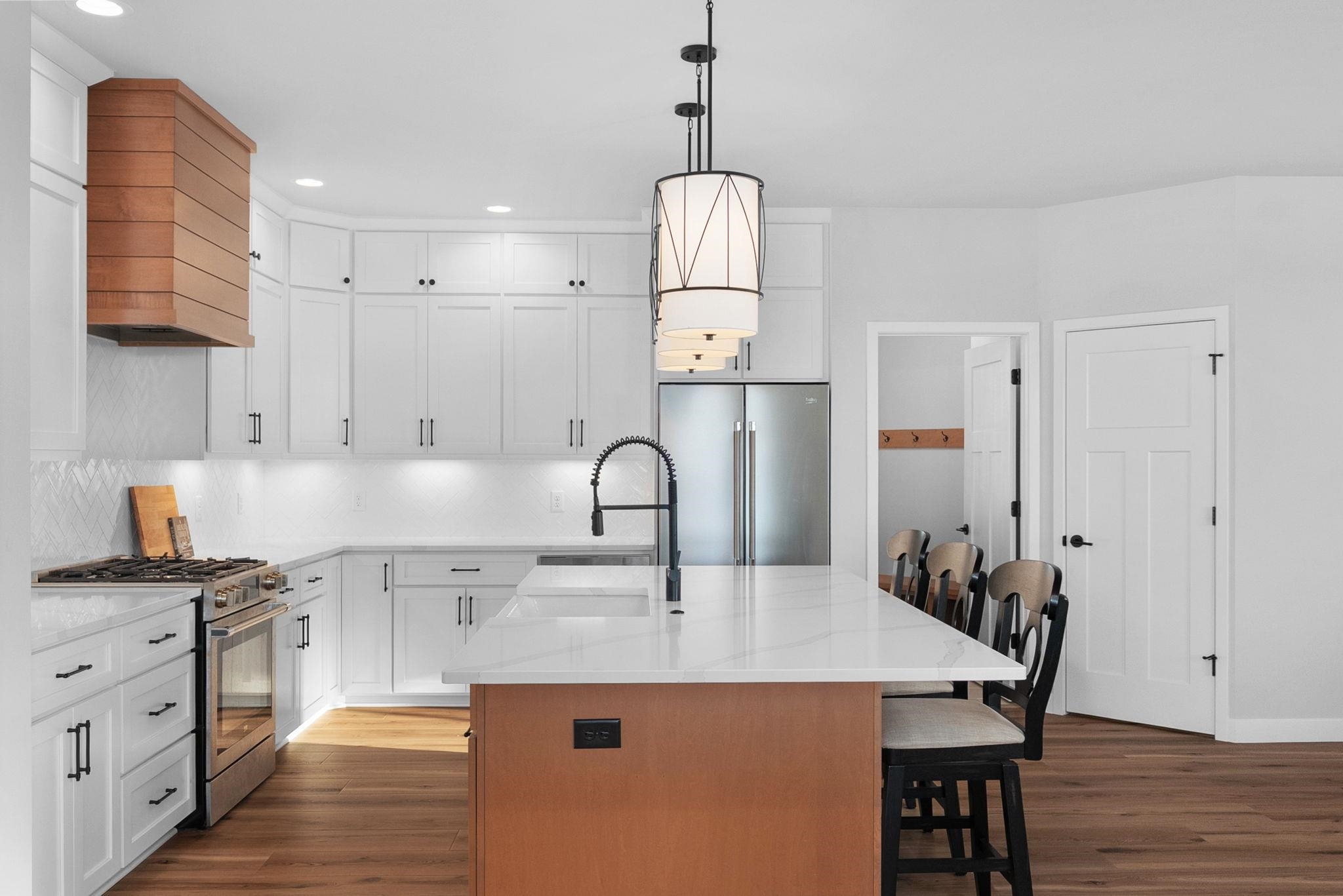 509 Fox Den Waunakee, WI 53597 - Photo 18 of 50