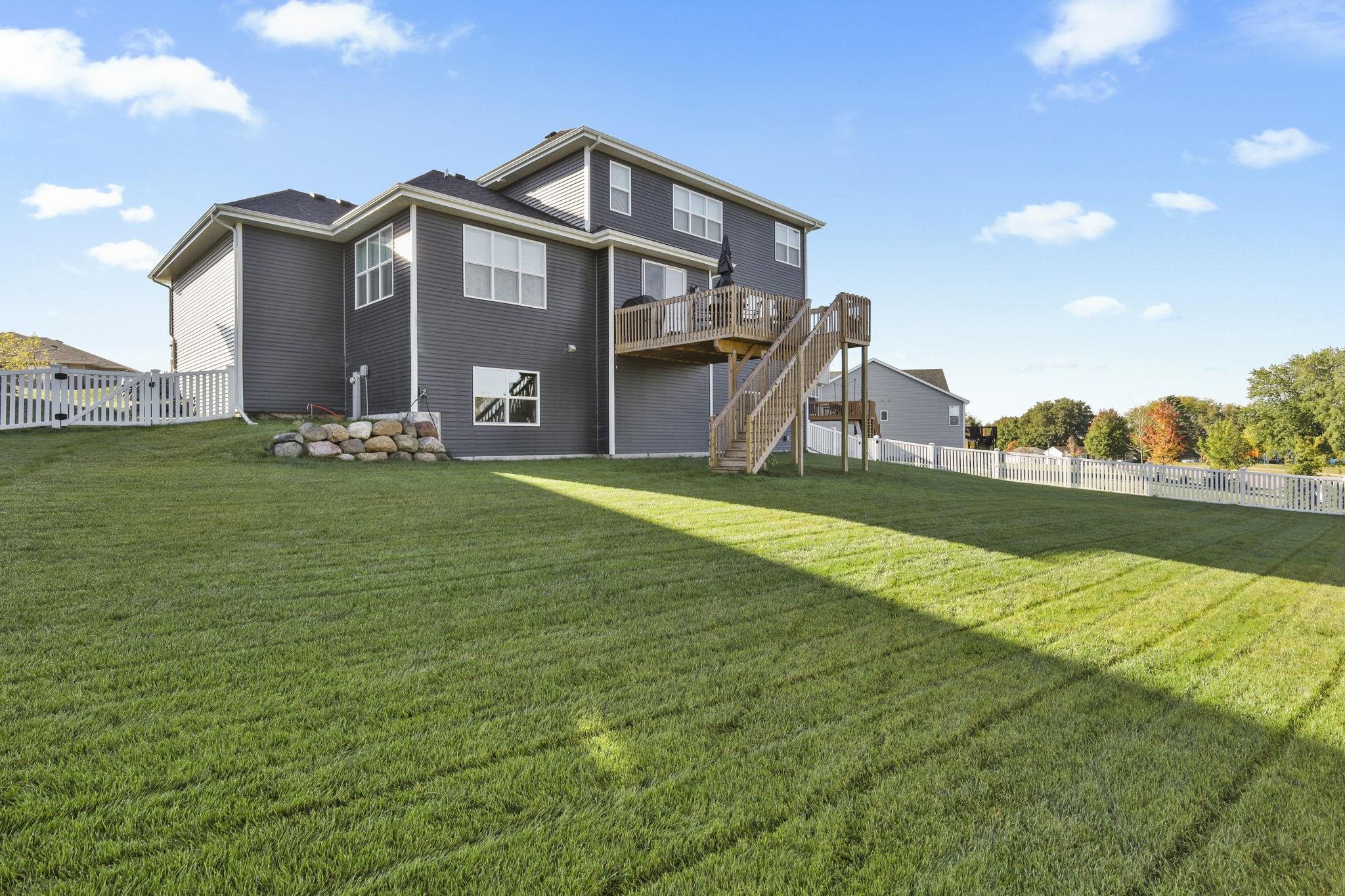 509 Fox Den Waunakee, WI 53597 - Photo 44 of 50