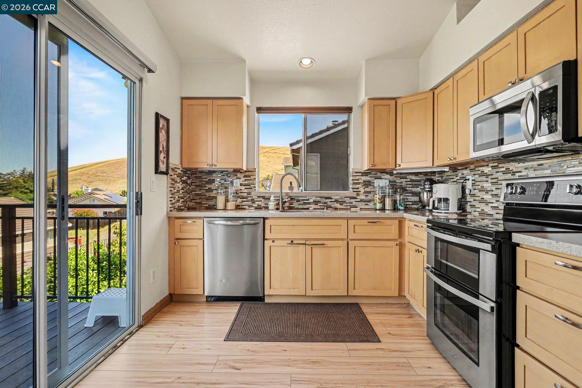 832 Steffa Street Bay Point, CA 94565 - Photo 5 of 29