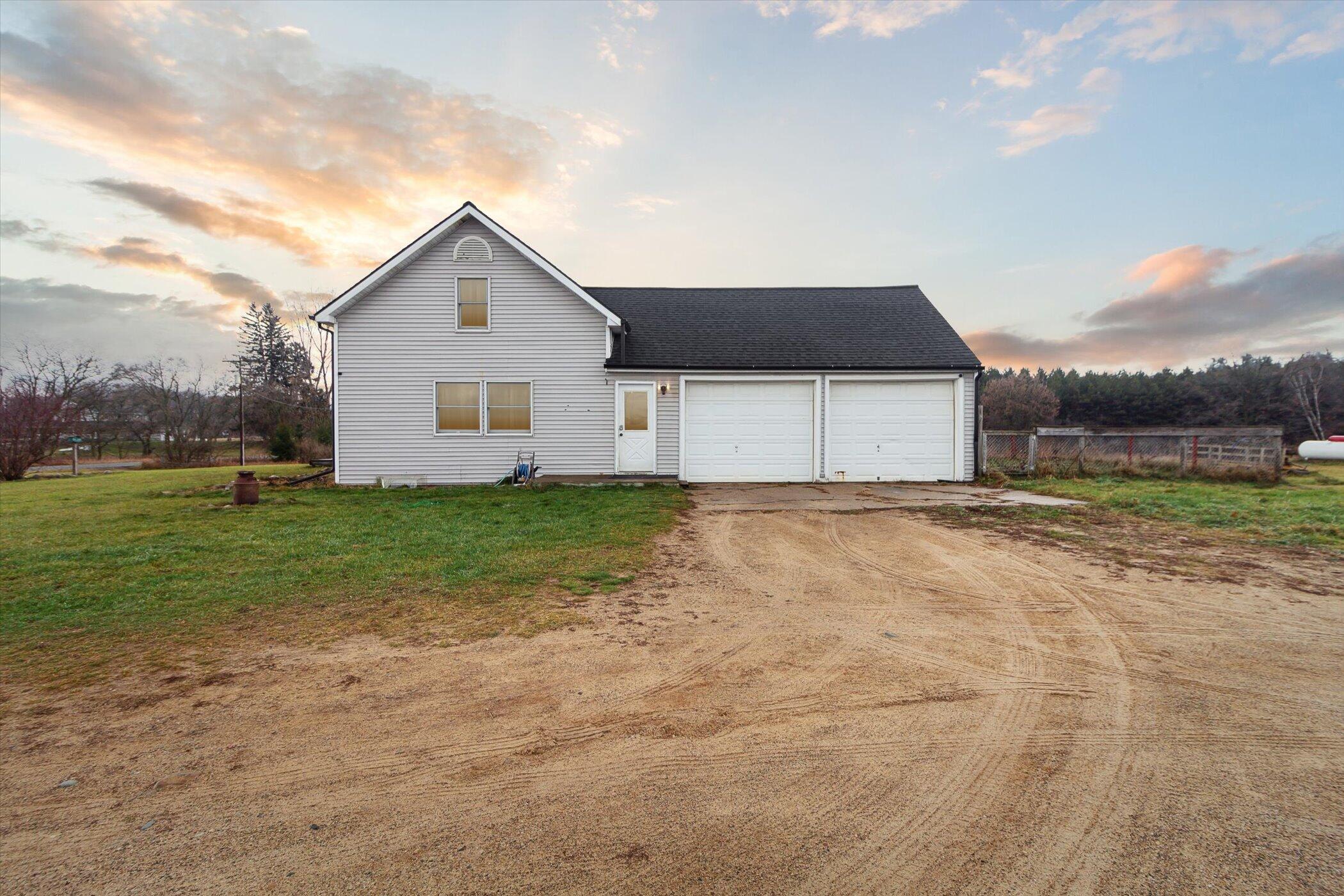 1391 Edgar Road Edmore, MI 48829 - Photo 1 of 55 01-1391-Edgar-Rd-Edmore-MI-48829-WindowS